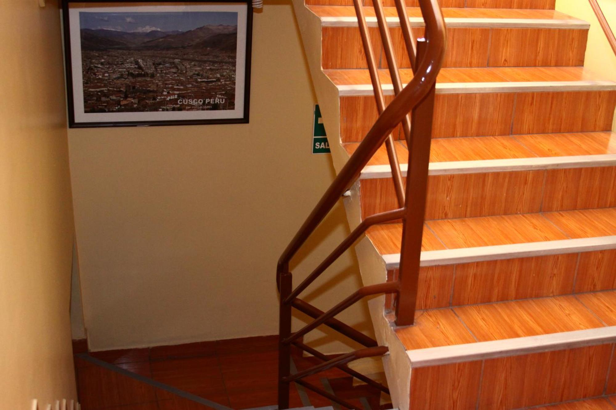 Hostal Lucerito Куско Екстериор снимка